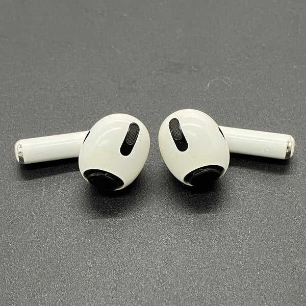 【中古】Apple AirPods Pro MLWK3J/A  (2021/Magsafe)【秋葉原】