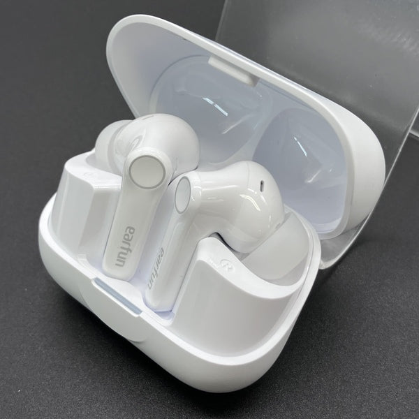 【中古】Air Pro 4+  White【秋葉原】
