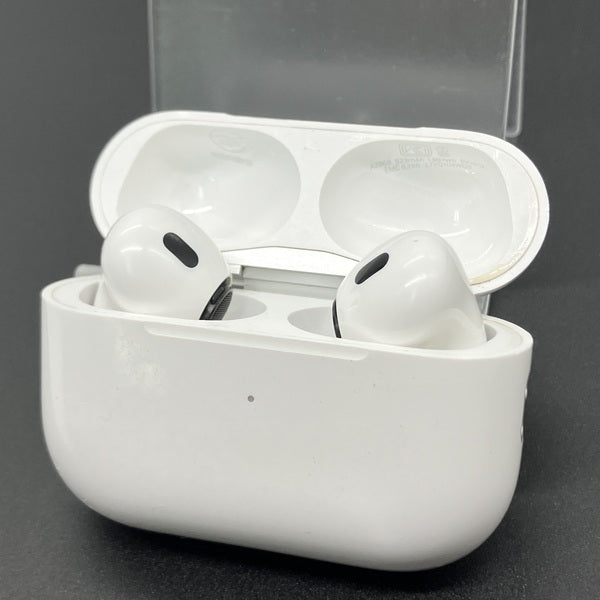 【中古】MagSafe充電ケース(USB-C)付きAirPods Pro(第2世代) MTJV3JA【秋葉原】